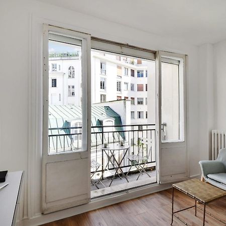 Bright Studio For 2 - Champs-Elysees Paris Exterior foto