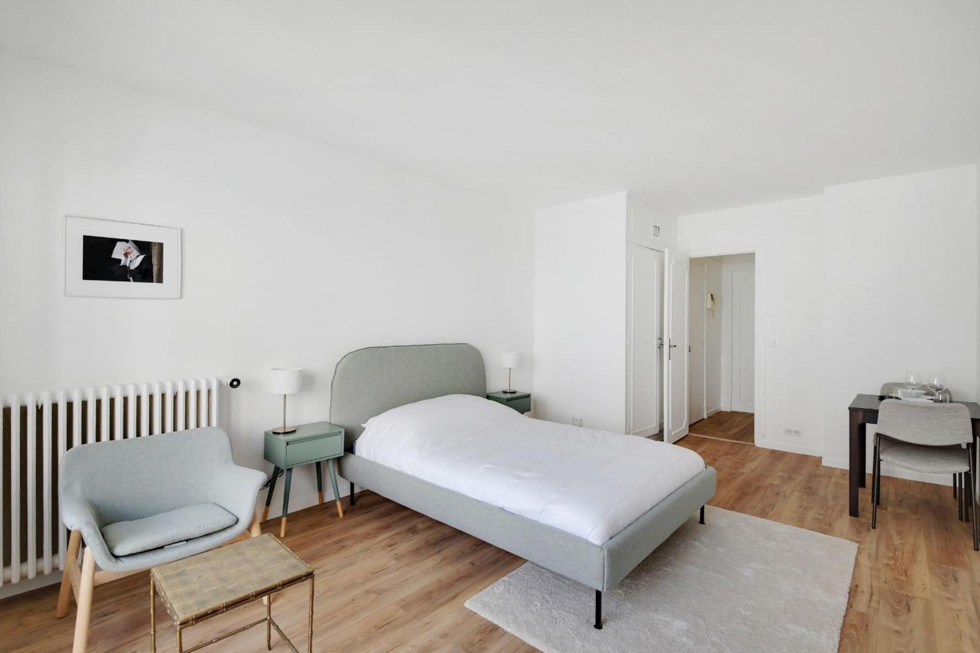 Bright Studio For 2 - Champs-Elysees Paris Exterior foto