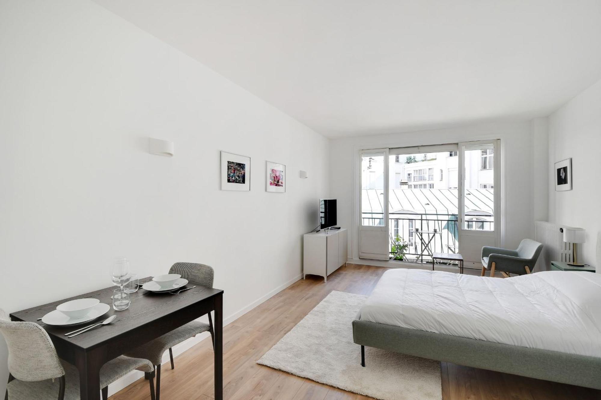 Bright Studio For 2 - Champs-Elysees Paris Exterior foto